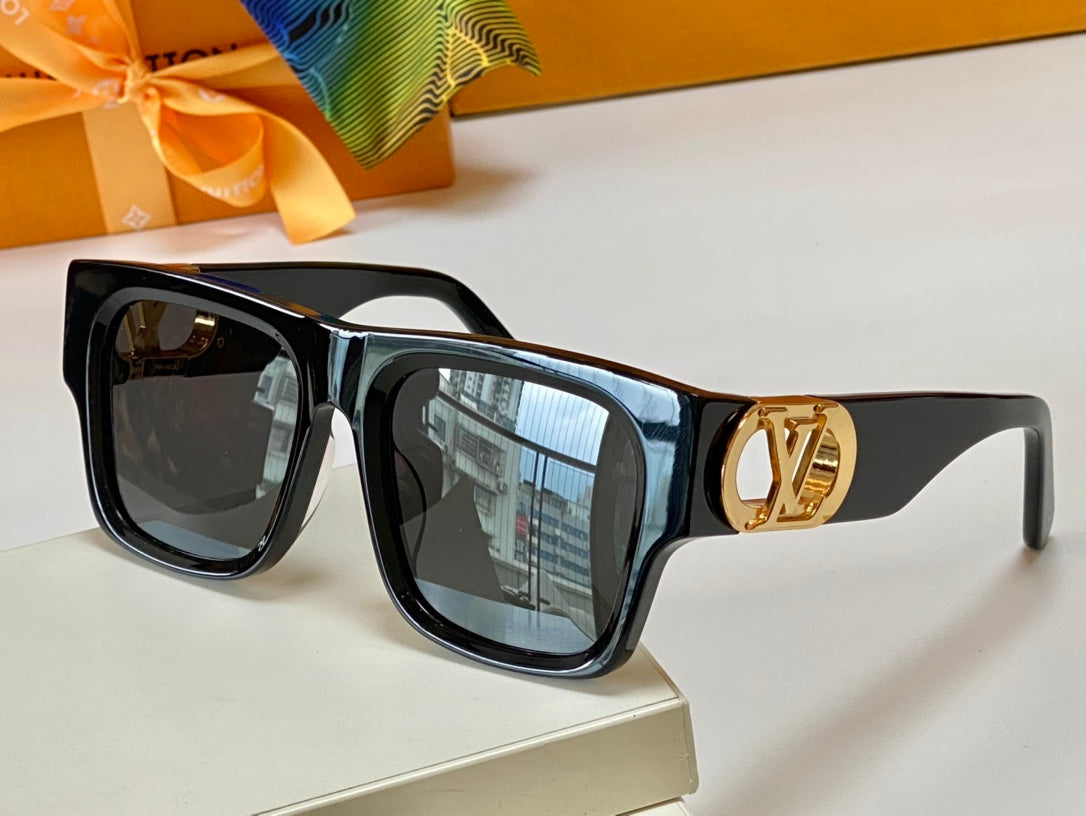 Louis Vuitton Sunglasses - DEEPREPS