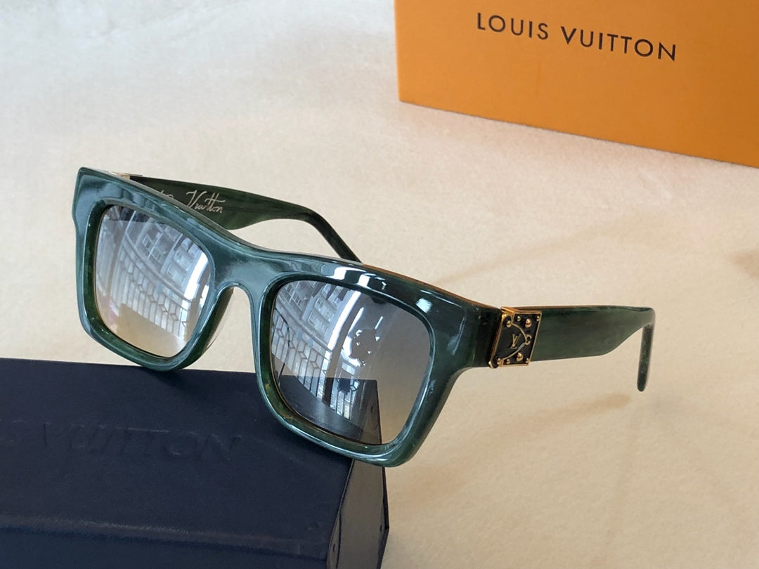 Louis Vuitton Sunglasses - DEEPREPS