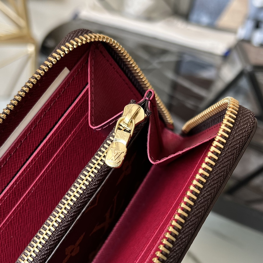 Louis Vuitton Damier Azur - DEEPREPS