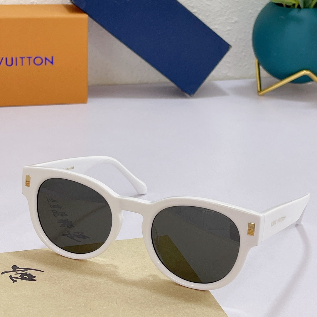 Louis Vuitton Sunglasses - DEEPREPS
