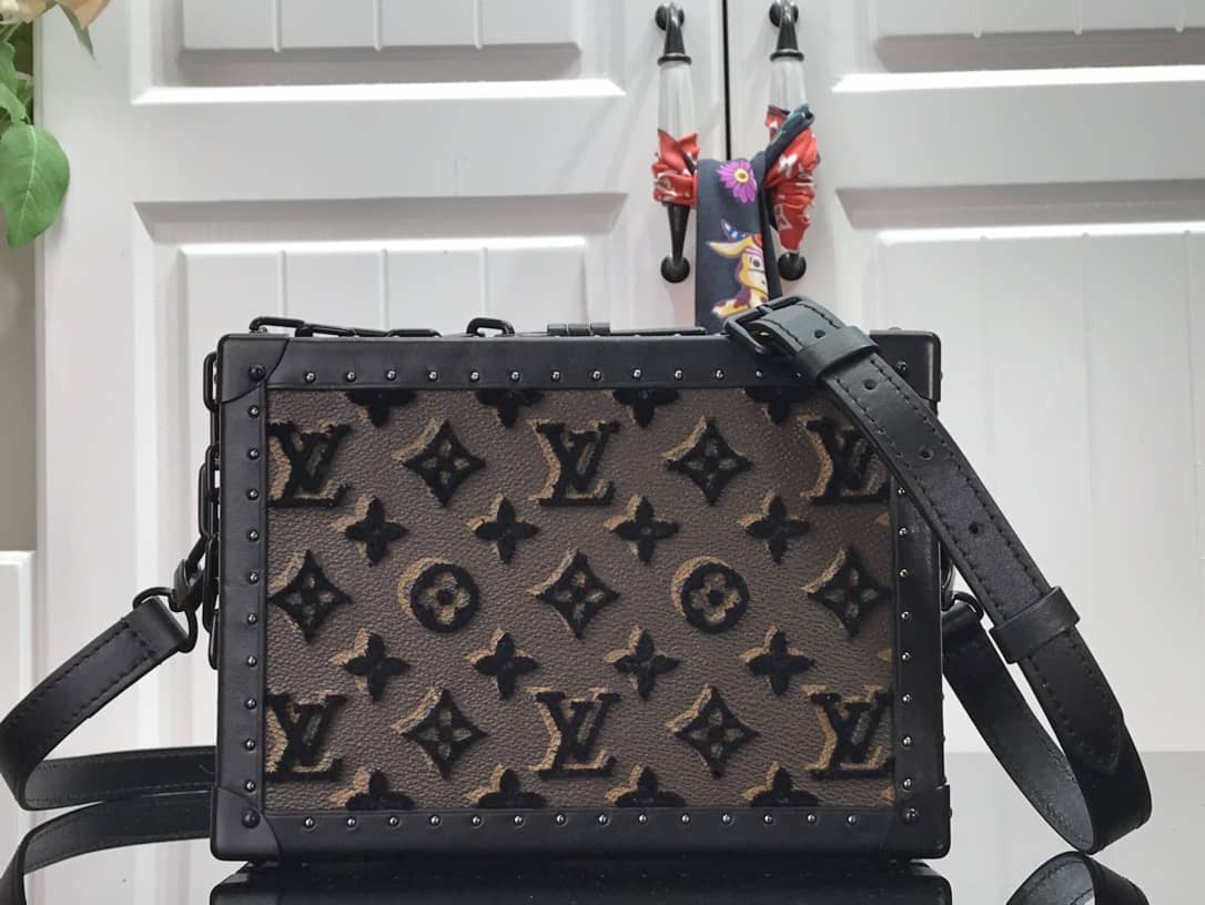 Louis Vuitton Monogram Replica Clutch Box M20233 - DEEPREPS