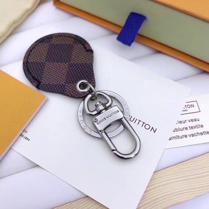 Luxury Louis Vuitton Classic AAA+ Key Chain - DEEPREPS