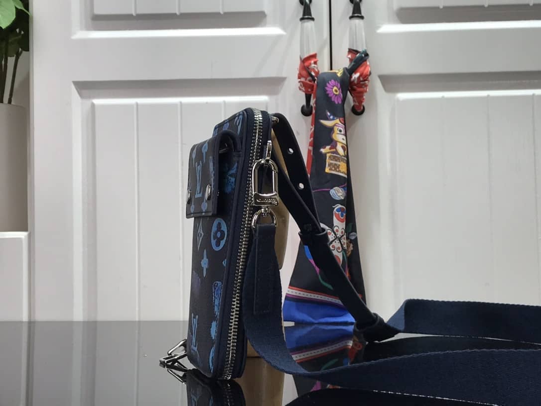 Louis Vuitton Watercolor Monogram Phone Pouch Replica M80466 - DEEPREPS