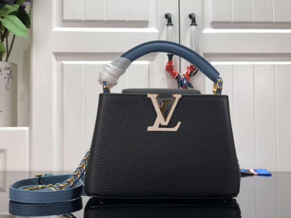 Louis Vuitton Capucines Mini M59709 Replica Shoulder Bag - DEEPREPS