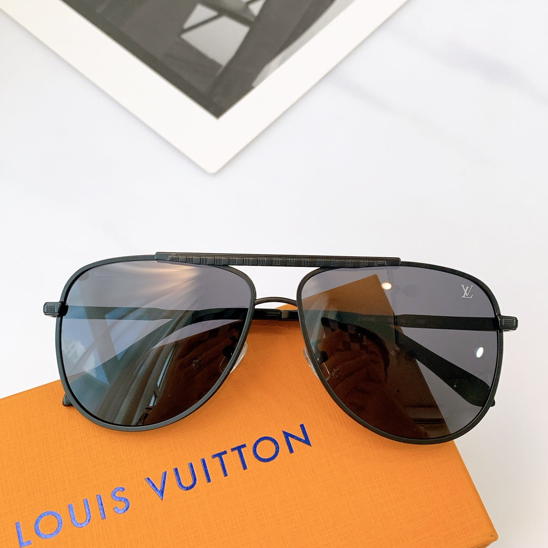 Louis Vuitton Sunglasses - DEEPREPS