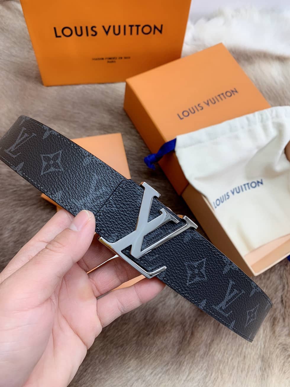 Replica Louis Vuitton Belt Logo 40mm - DEEPREPS