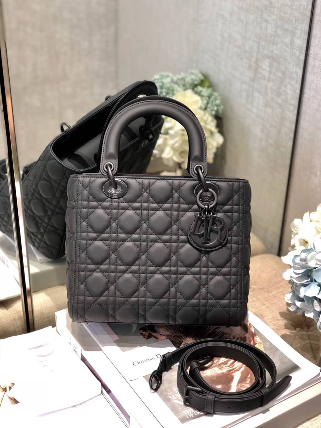 Christian Dior Lady Dior 24CM Replica Bag - DEEPREPS