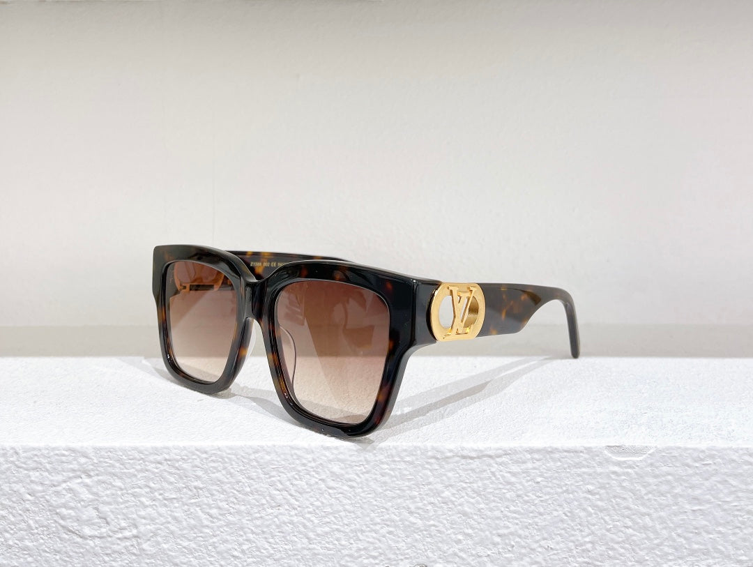 Louis Vuitton Sunglasses - DEEPREPS