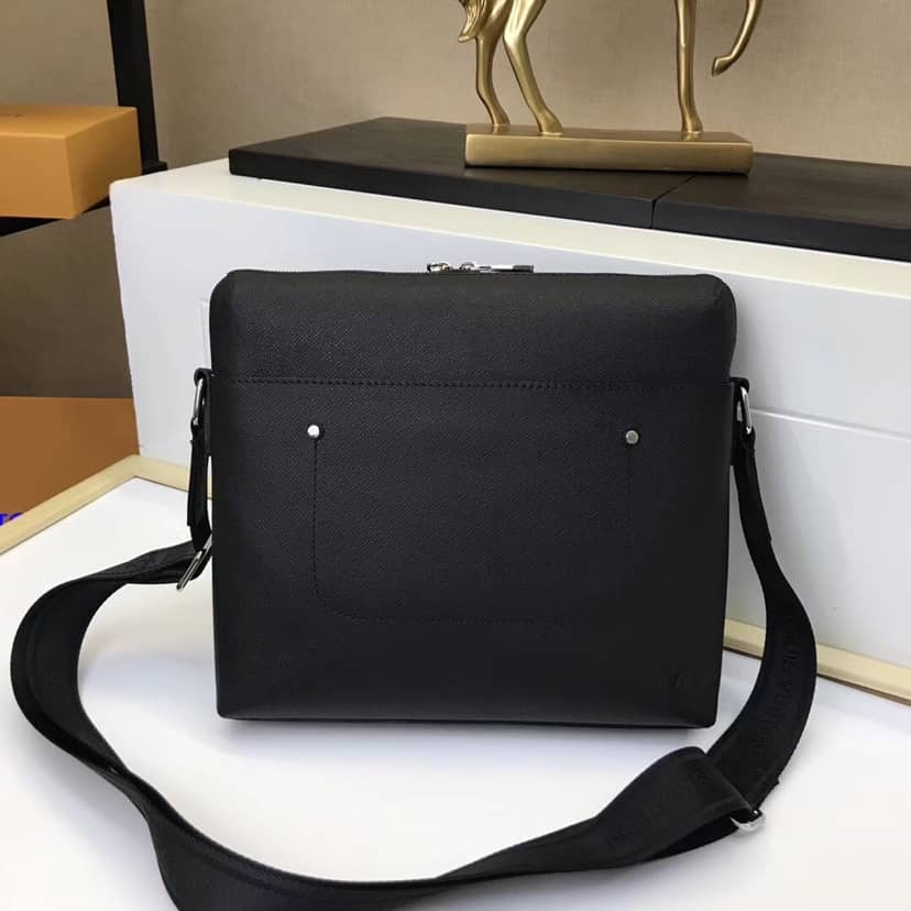 Louis Vuitton Taiga Grigori MM Messenger Bag Replica Black M30206 - DEEPREPS