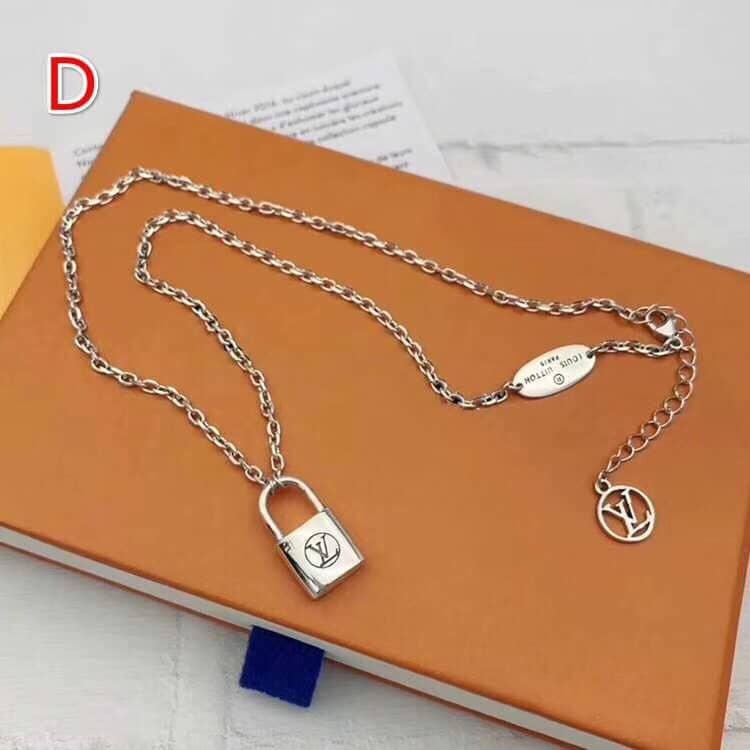 Wholesale Louis vuitton Logo Necklace - DEEPREPS
