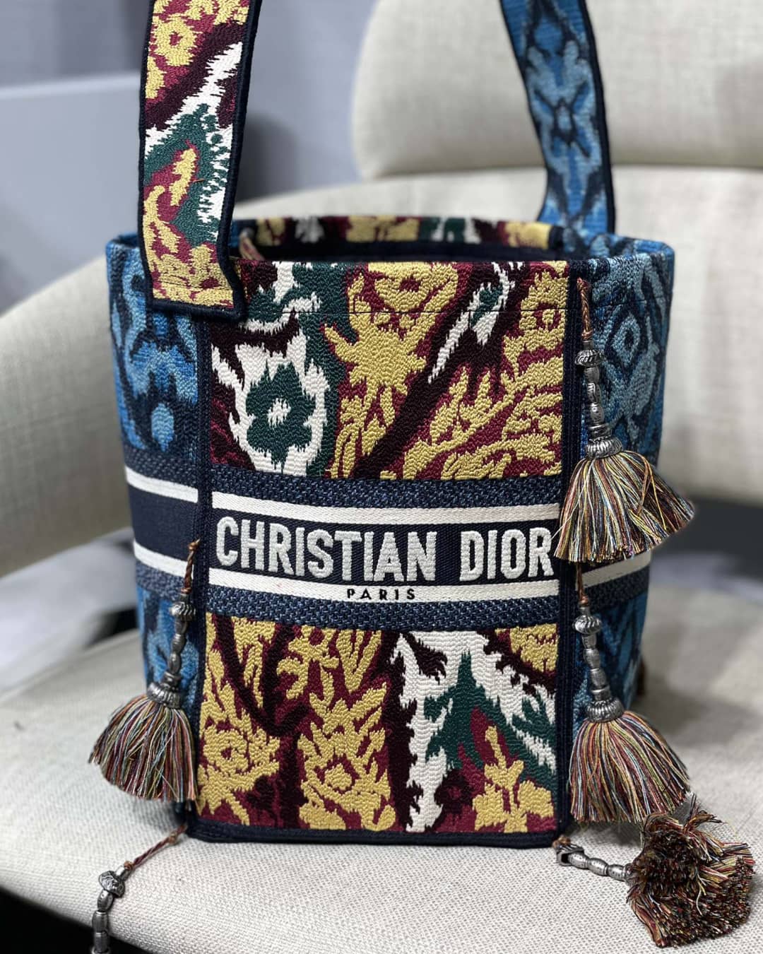 Christian Dior CD Bubble Embroidered Replica Bucket Bag - DEEPREPS