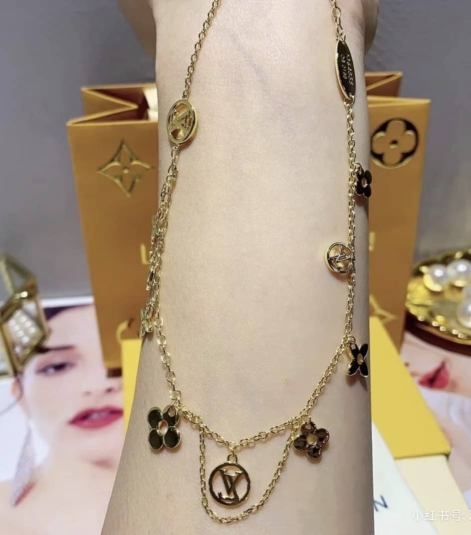 Designer Louis vuitton Classic Necklace - DEEPREPS