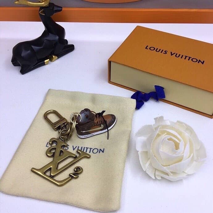 Louis Vuitton Key Chain For Sale - DEEPREPS