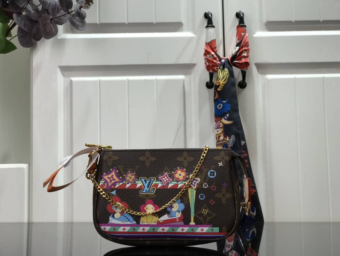 Louis Vuitton Chain Mini Pochette Vivienne Christmas Replica Bag M69976 - DEEPREPS