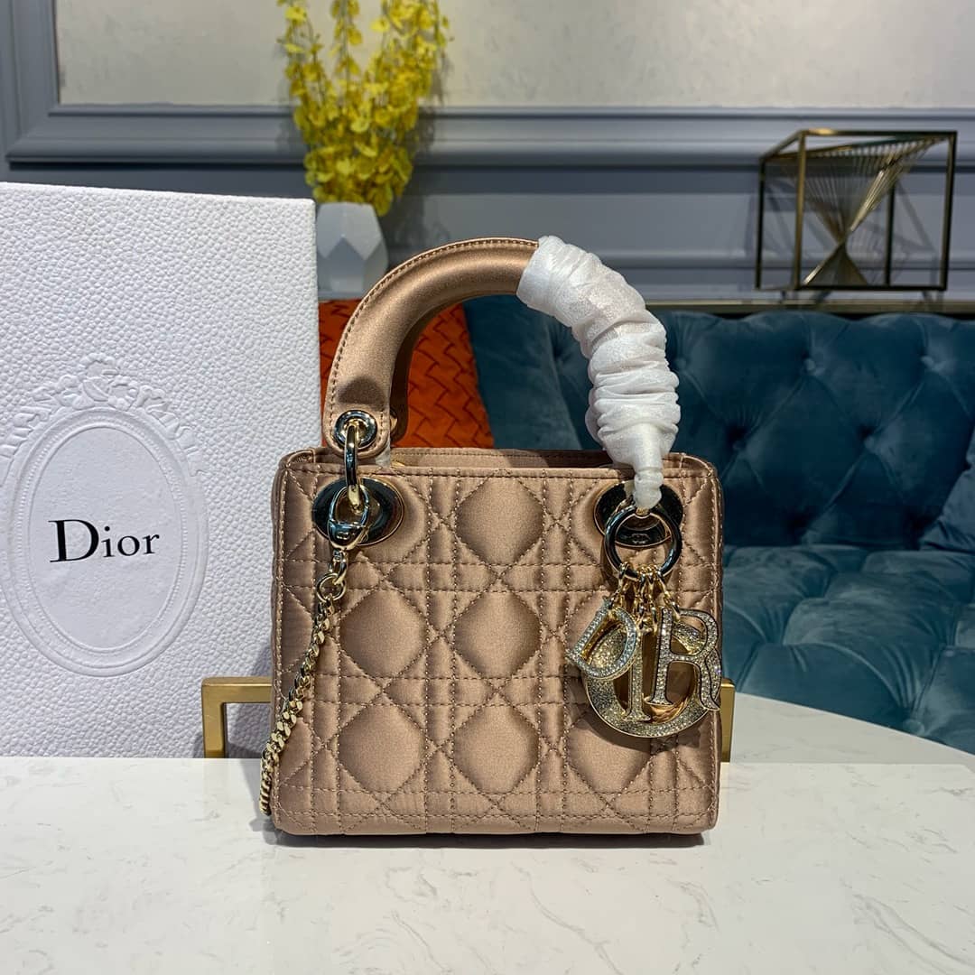 Christian Dior Lady Dior 17CM Replica Bag - DEEPREPS