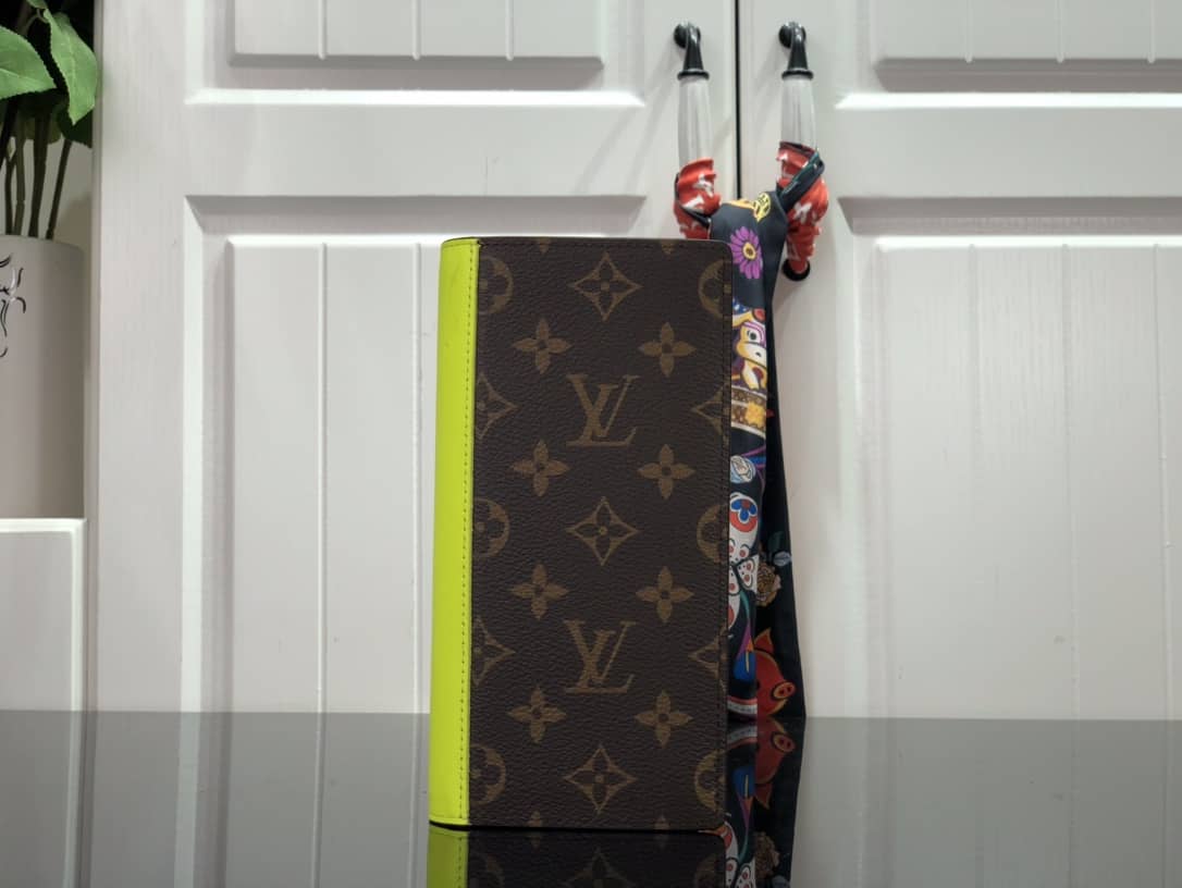 Louis Vuitton Monogram Long Leather Brazza Wallet Replica Yellow M80790 - DEEPREPS