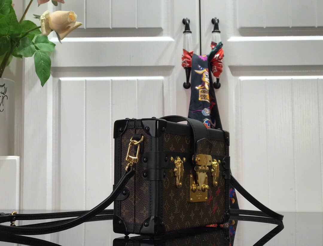 Louis Vuitton Petite Malle Trunk M94219 Replica Shoulder Bag - DEEPREPS