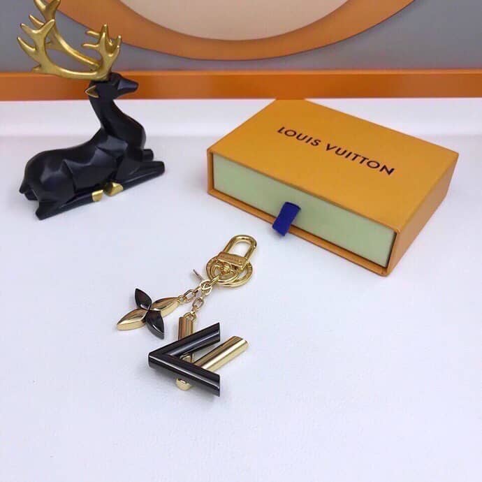Cheap Louis Vuitton Key Chain - DEEPREPS