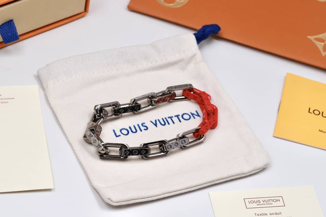 Louis vuitton Necklace Copy - DEEPREPS