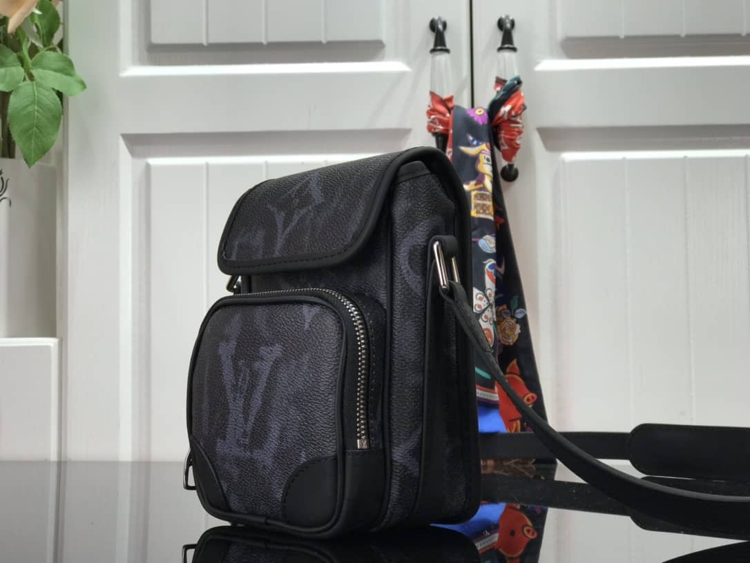 Louis Vuitton Monogram Pastel Noir Canvas Replica Messenger Bag M45650 - DEEPREPS