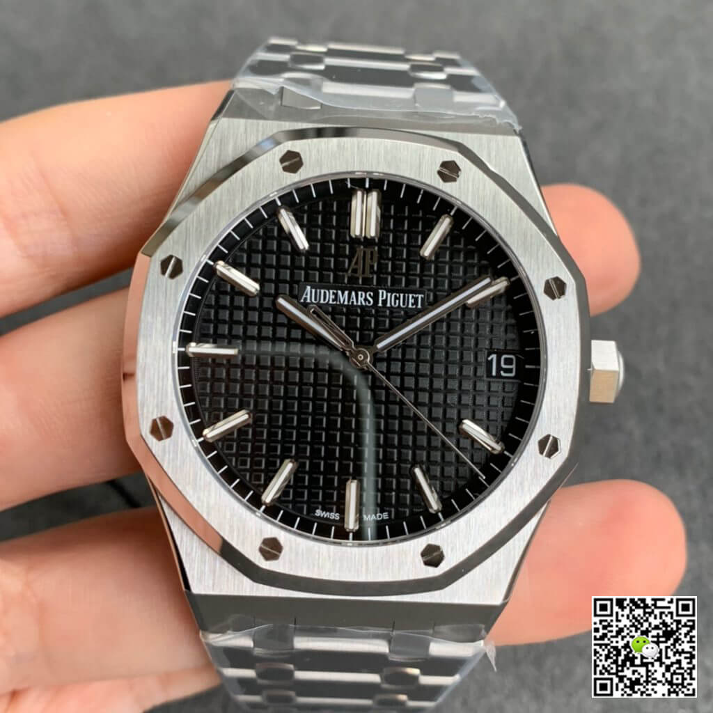Replica Audemars Piguet Royal Oak 15500ST.OO.1220ST.03 1:1 Best Edition Black Dial - DEEPREPS