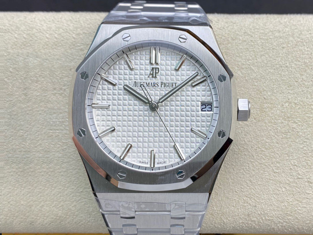 Replica Audemars Piguet Royal Oak 15500ST.OO.1220ST.04 1:1 Best Edition White Dial - DEEPREPS