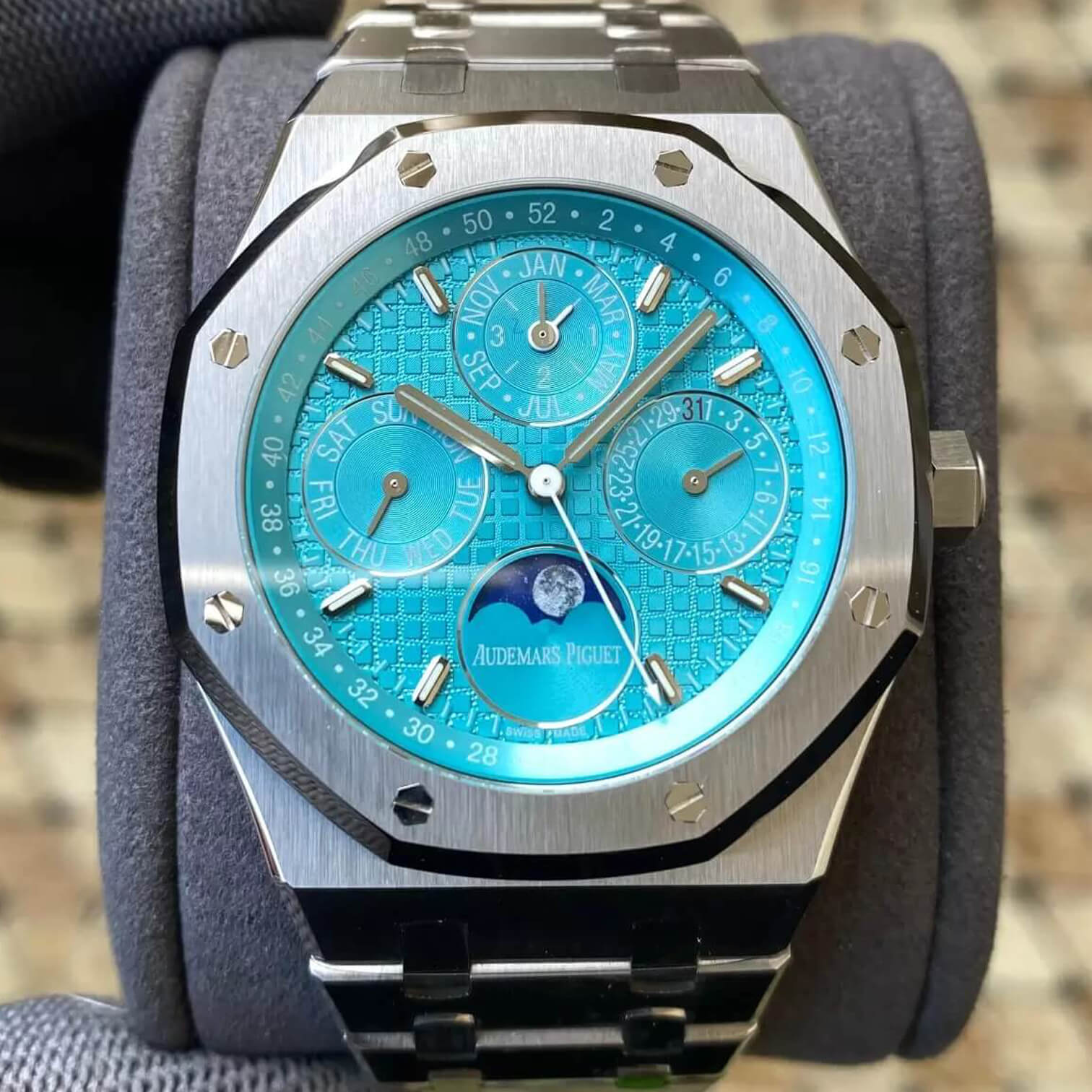 Replica Audemars Piguet Royal Oak 26613ST.OO.1220ST.01 1:1 Best Edition Cyan Blue Dial - DEEPREPS