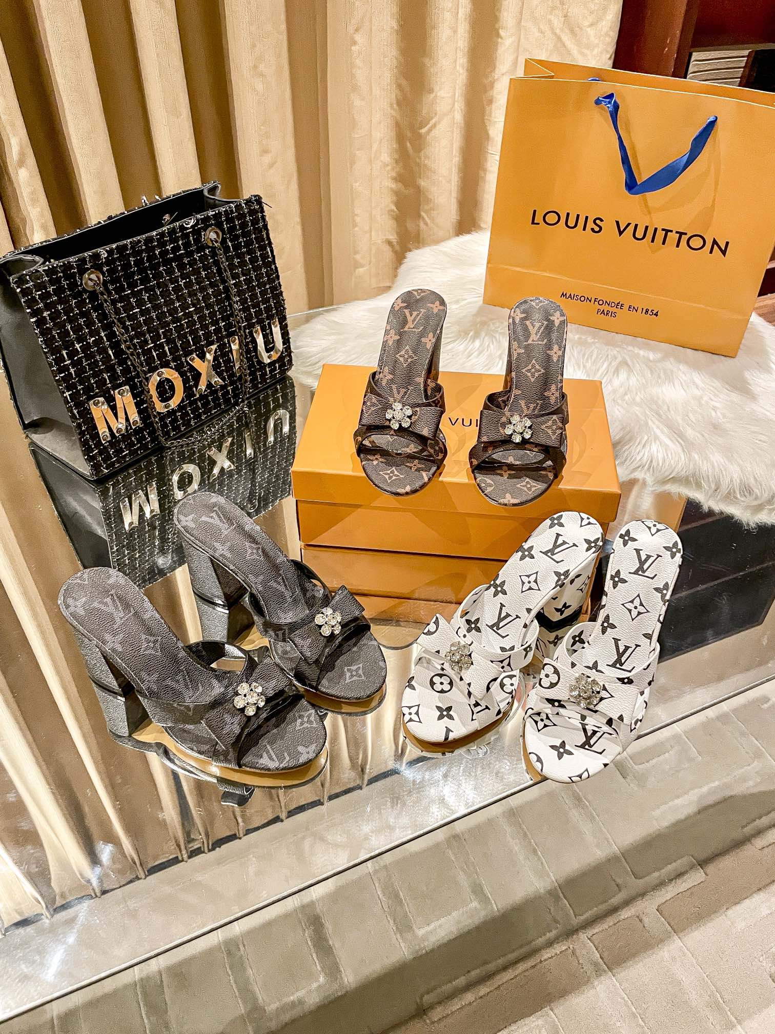 Louis Vuitton casual sandals - DEEPREPS