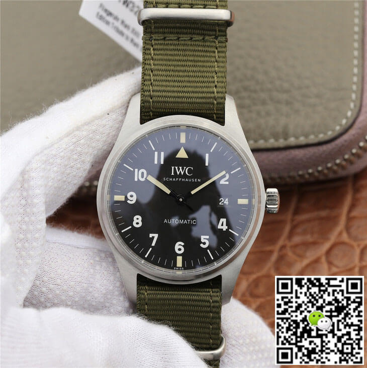 Replica IWC Pilot IW327007 1:1 Best Edition Black Dial - DEEPREPS