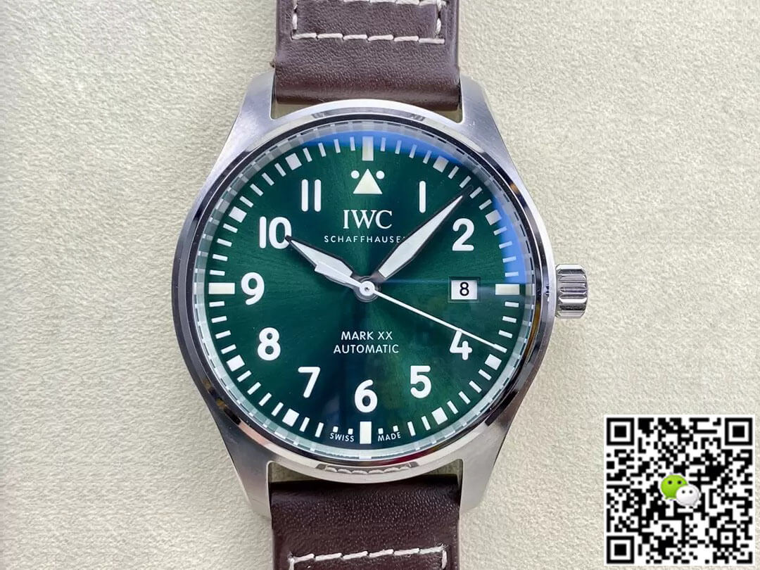 Replica IWC Pilot IW328205 1:1 Best Edition Brown Strap - DEEPREPS