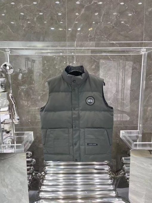 CANADA GOOSE FREESTYLE QUILTED ARTIC-TECH GILET   CN12 - DEEPREPS