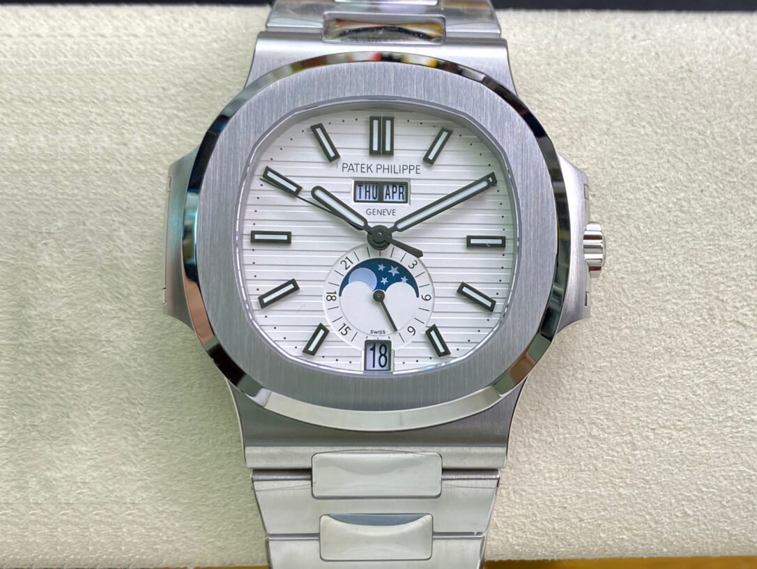 Replica Patek Philippe Nautilus 5726/1A-010 1:1 Best Edition White Dial - DEEPREPS
