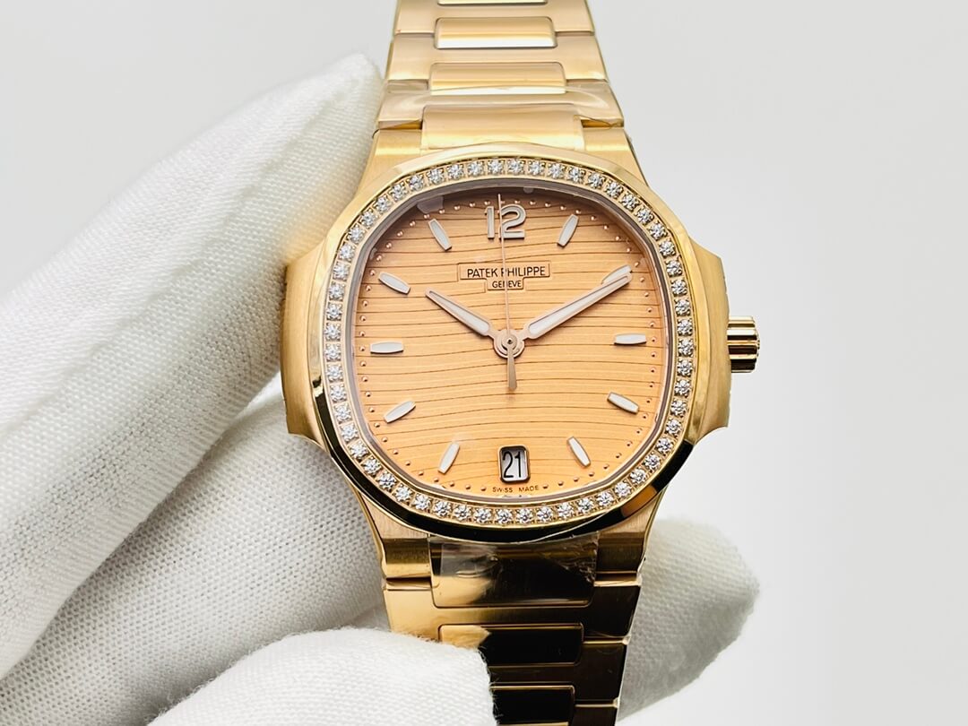 Replica Patek Philippe Nautilus Ladies 7118/1200R-010 1:1 Best Edition  Rose Gold - DEEPREPS