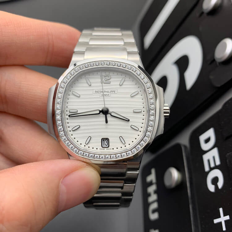 Replica Patek Philippe Nautilus 7118/1200A-010 1:1 Best Edition White Dial - DEEPREPS