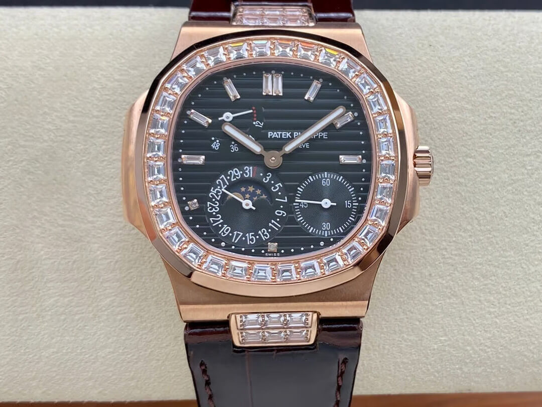 Replica Patek Philippe Nautilus 5724R-001 1:1 Best Edition Black Dial - DEEPREPS