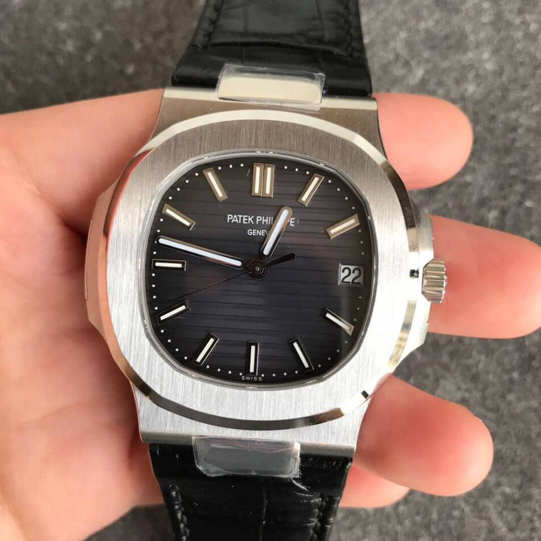 Replica Patek Philippe Nautilus 5711G 1:1 Best Edition V4 Black Dial - DEEPREPS