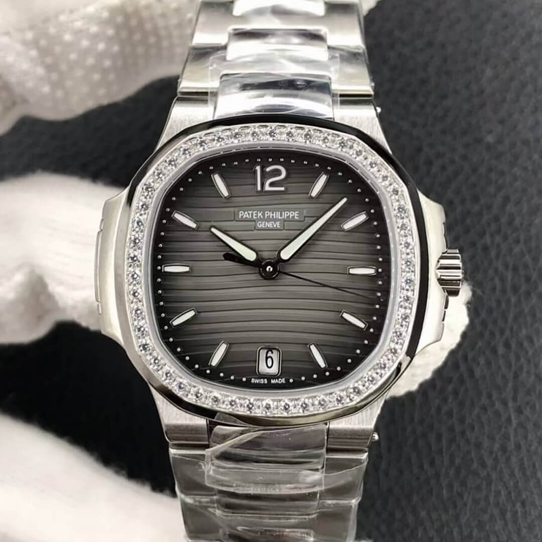 Replica Patek Philippe Nautilus Ladies 7118-1200A-011 1:1 Best Edition Diamond Bezel - DEEPREPS