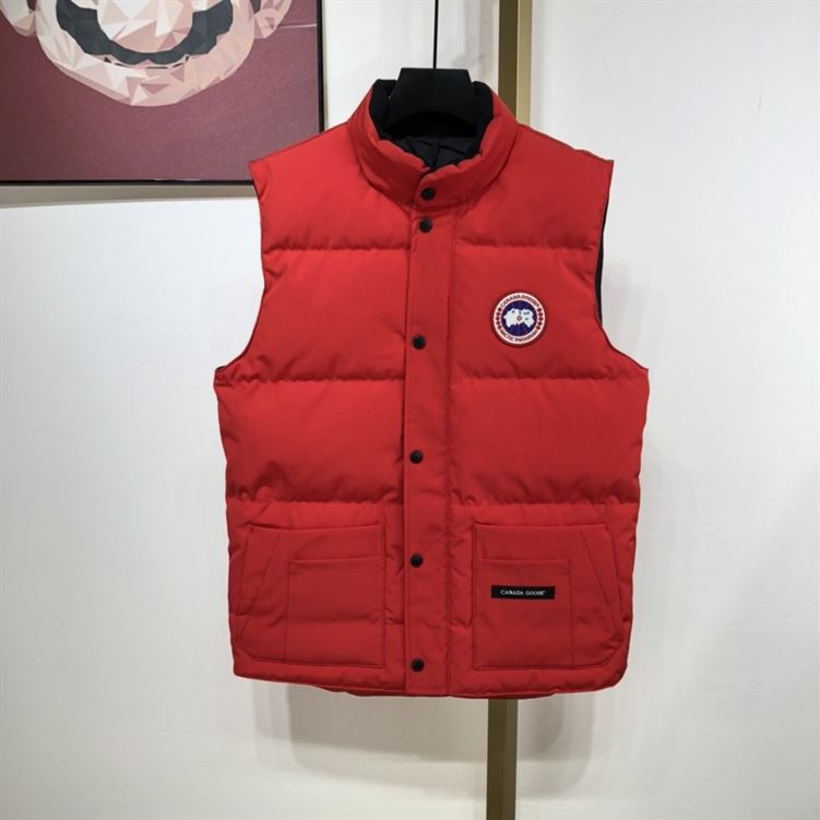 CANADA GOOSE FREESTYLE QUILTED ARTIC-TECH GILET   CN14 - DEEPREPS