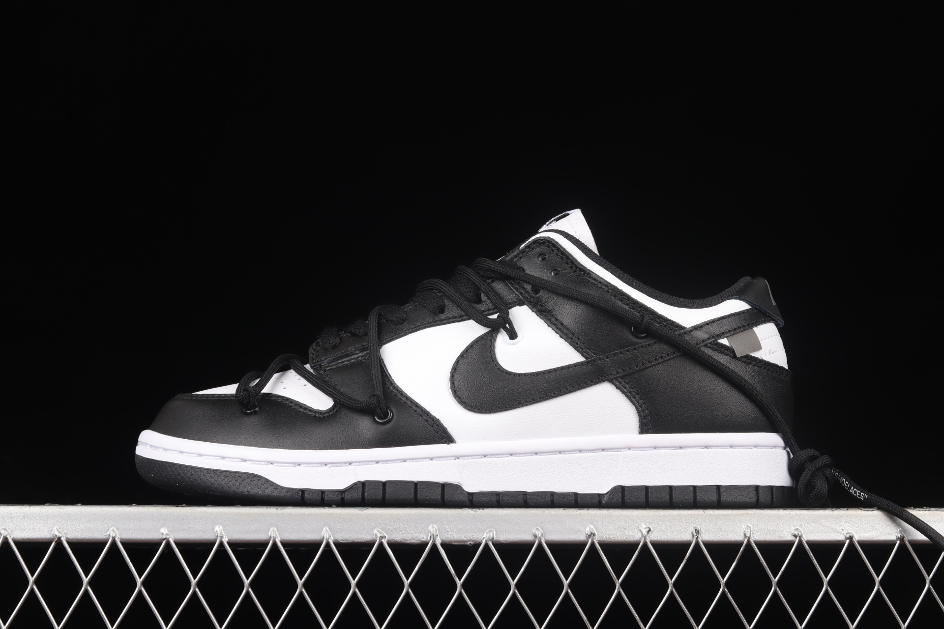 Dunk Low Lot  Black/White  CT0856-103 - DEEPREPS