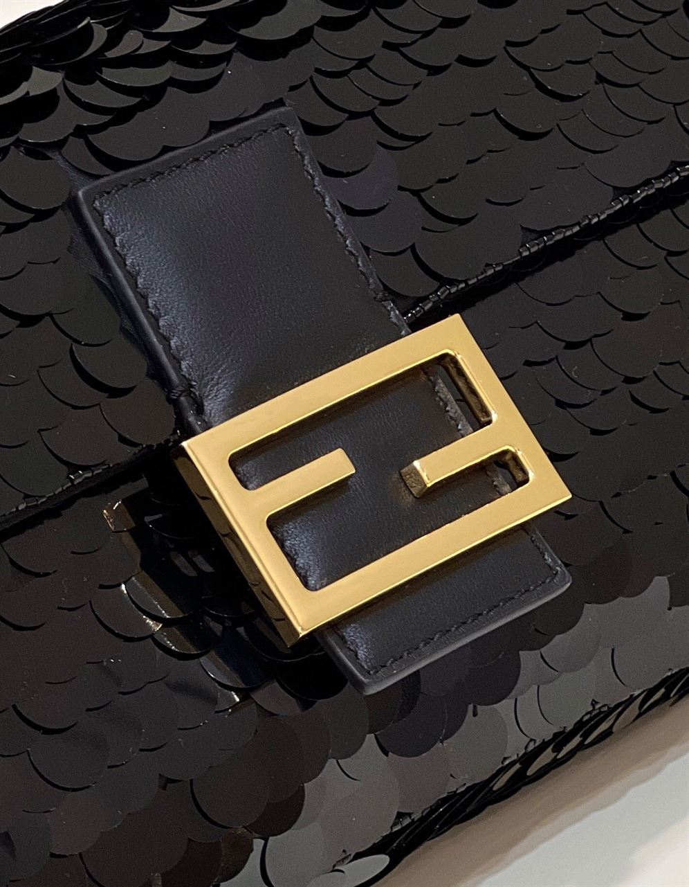 FENDI BAGUETTE BLACK SEQUIN AND LEATHER BAG   F003 - DEEPREPS