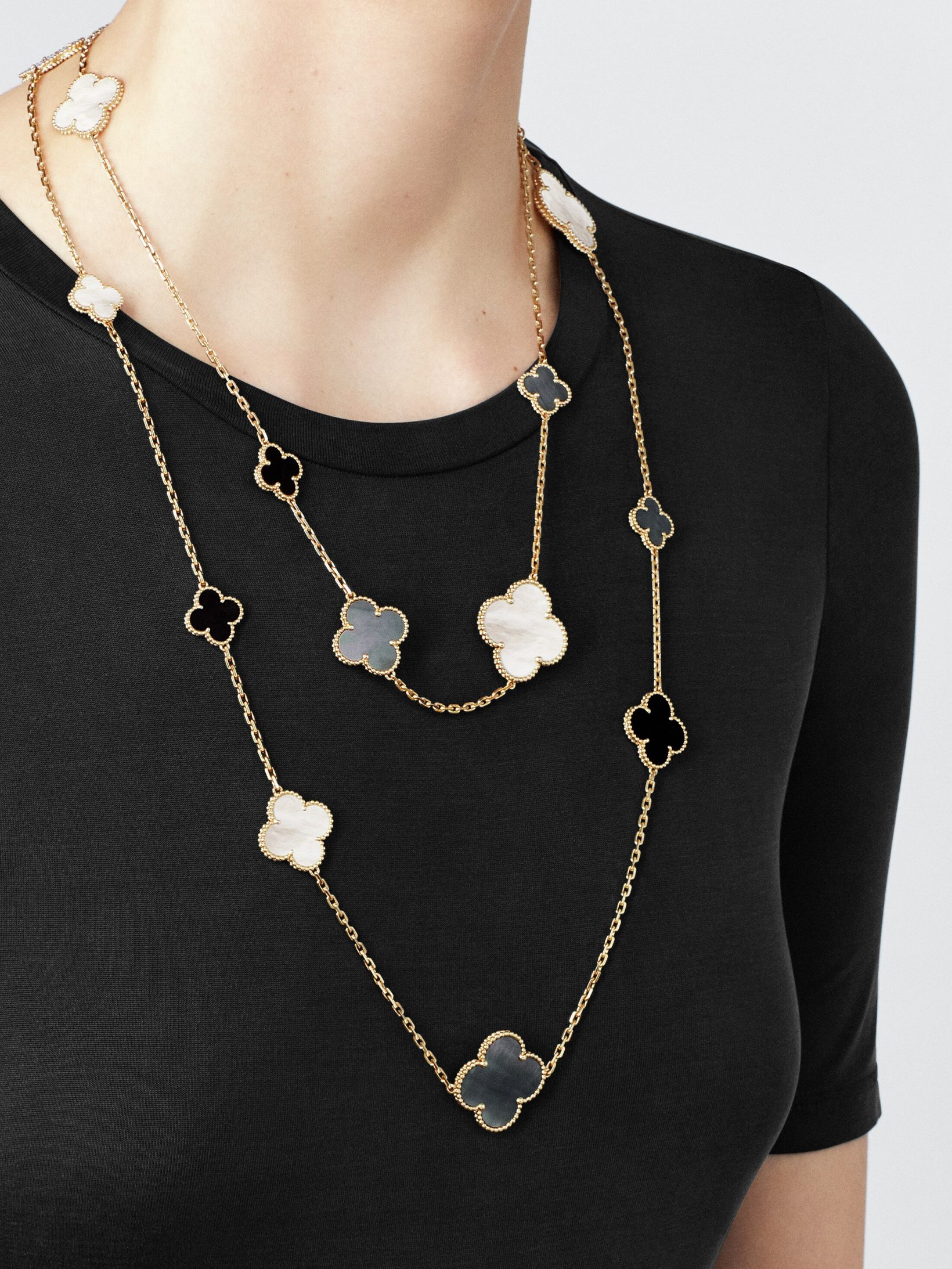 Magic Alhambra long necklace, 16 motifs - DEEPREPS