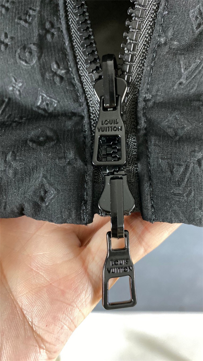 2023fw LV Vest Top Version - DEEPREPS