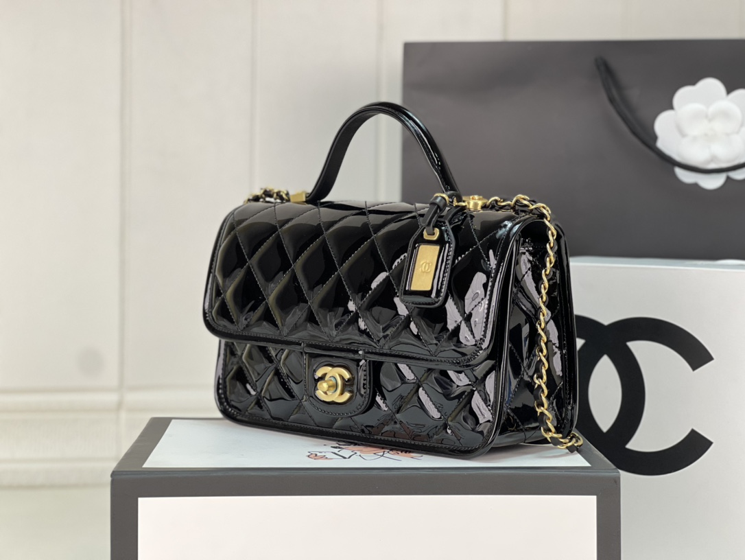 CHANEL 22K Patent Leather Postman Bag Replica - DEEPREPS