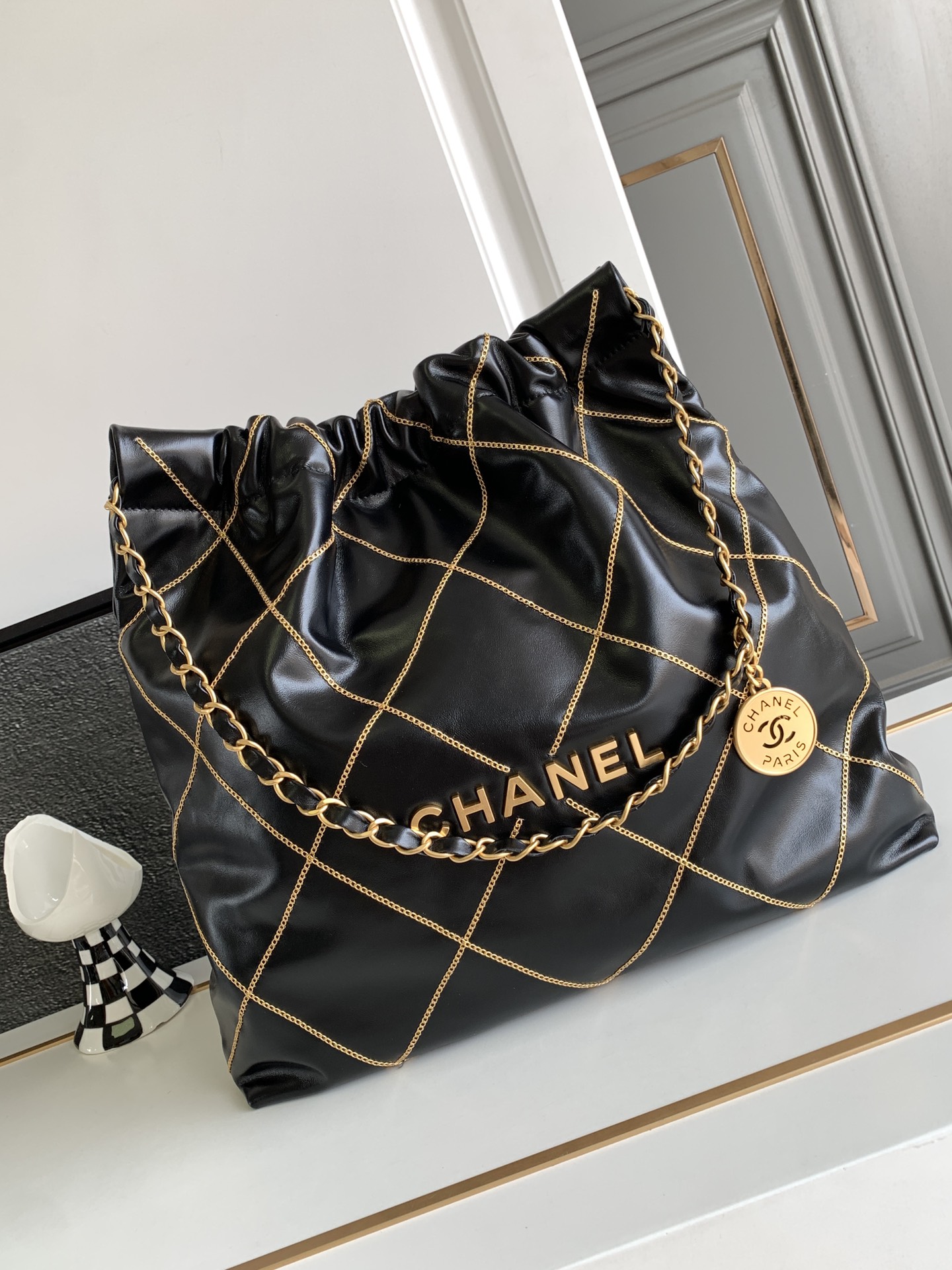 CHANEL 23B Black & Gold Chain 22 Bag Replica - DEEPREPS