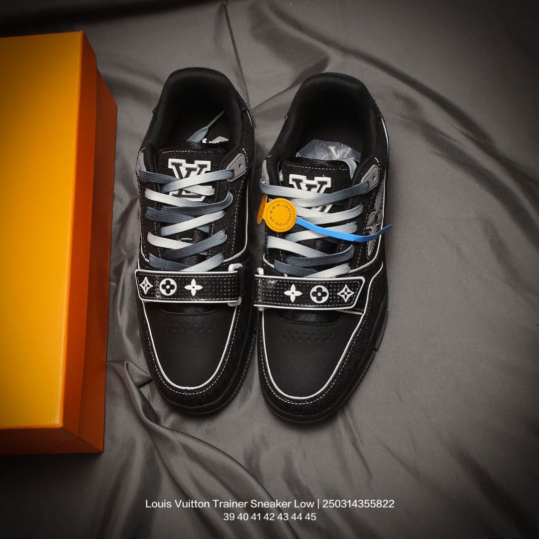 Louis Vuitton Sneakers - DEEPREPS