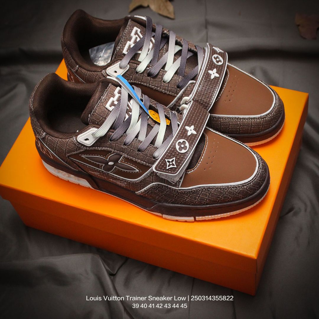 Louis Vuitton Sneakers - DEEPREPS