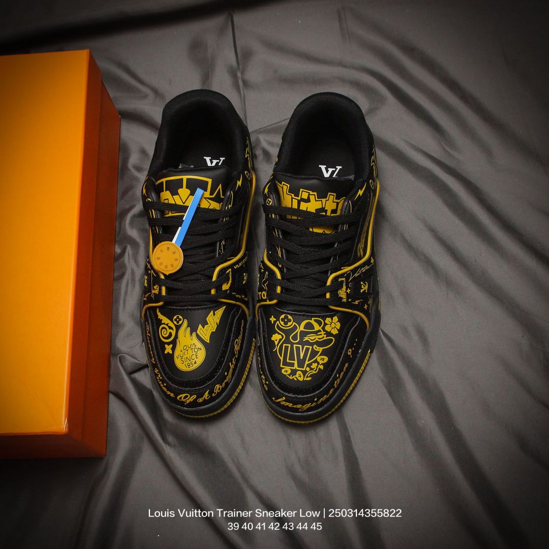 Louis Vuitton Sneakers - DEEPREPS