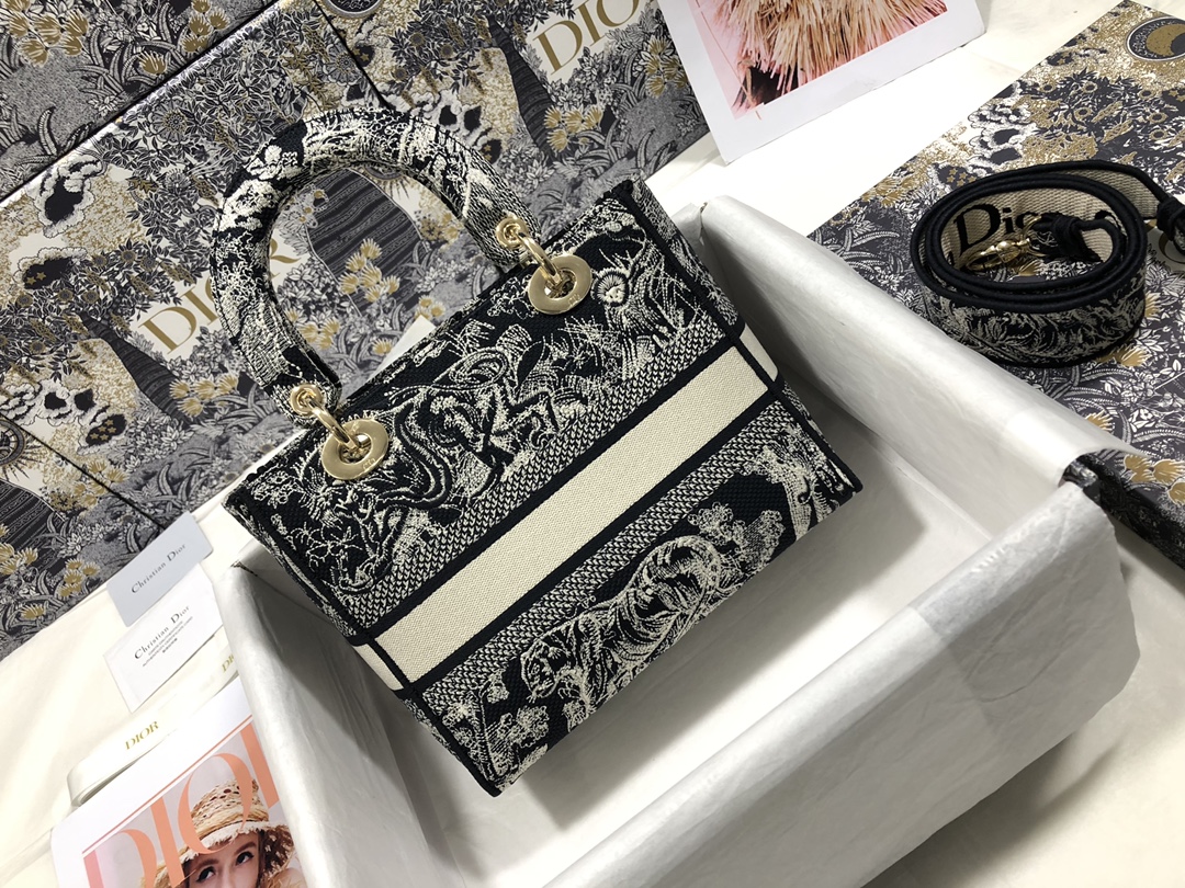 Embroidered Canvas Tote Bag – Classic Toile de Jouy Design - DEEPREPS