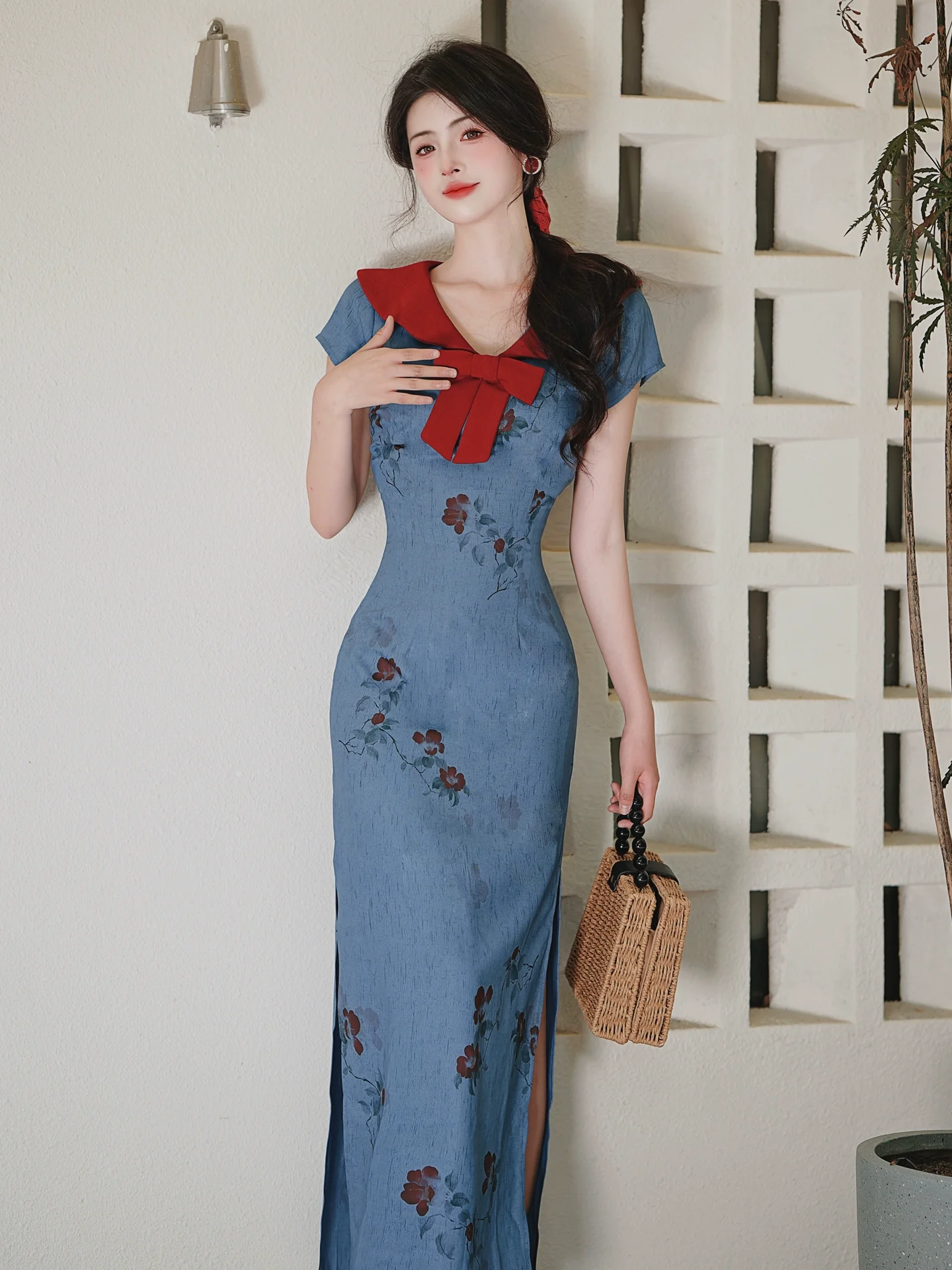Huge beautiful skirt, new Chinese long dress,  blue floral age-reducing dress, summer women's 2026 new hip skirt