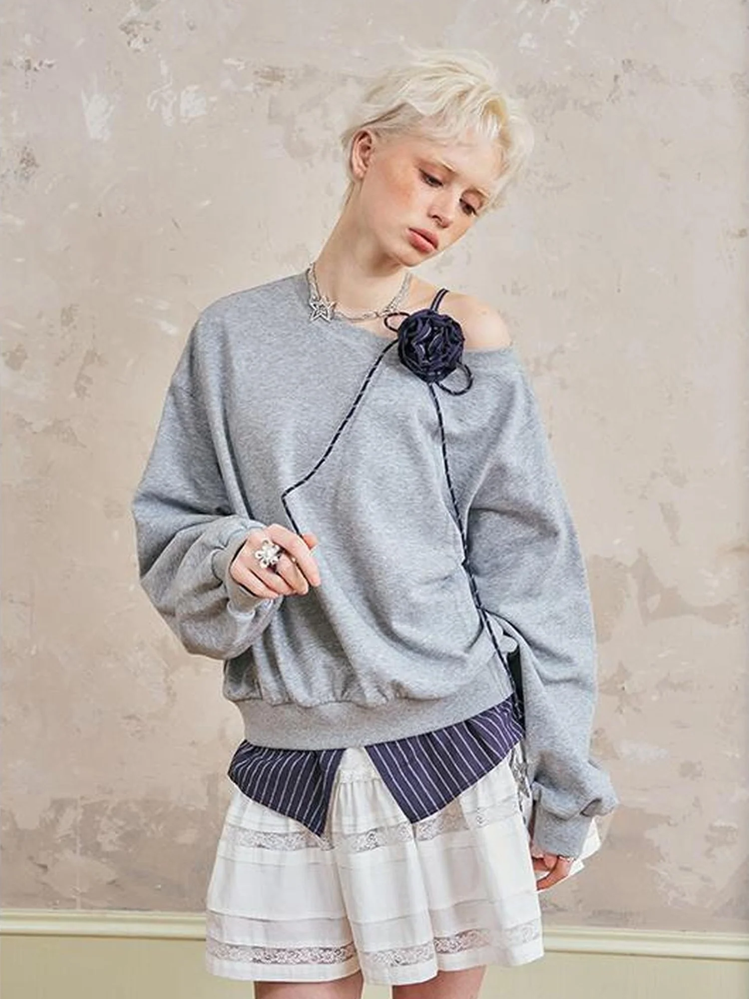 Slanted Shoulder Floral Ribbed Hem Sweatshirt